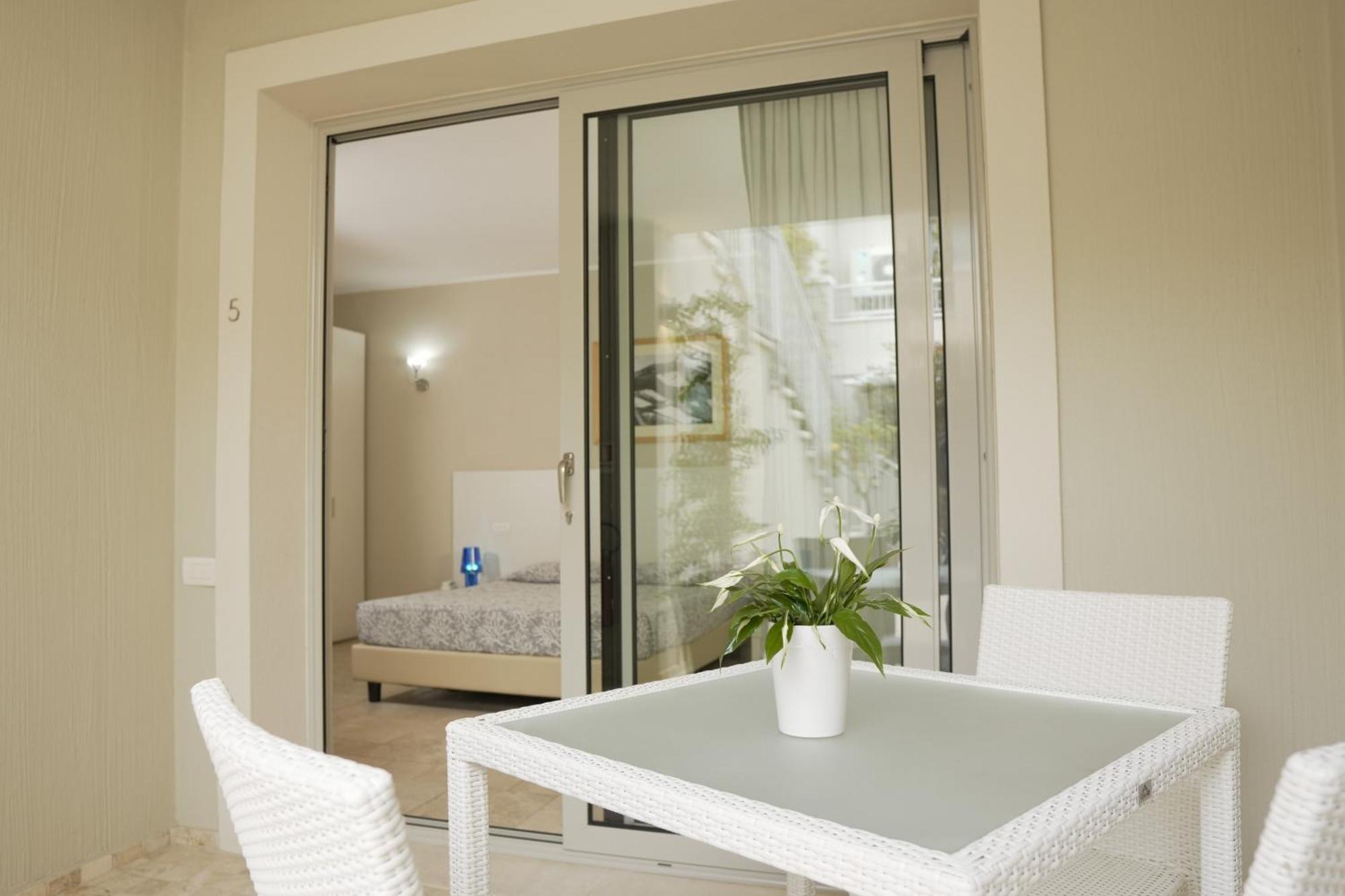Domu Noa Hotel Villasimius Dış mekan fotoğraf