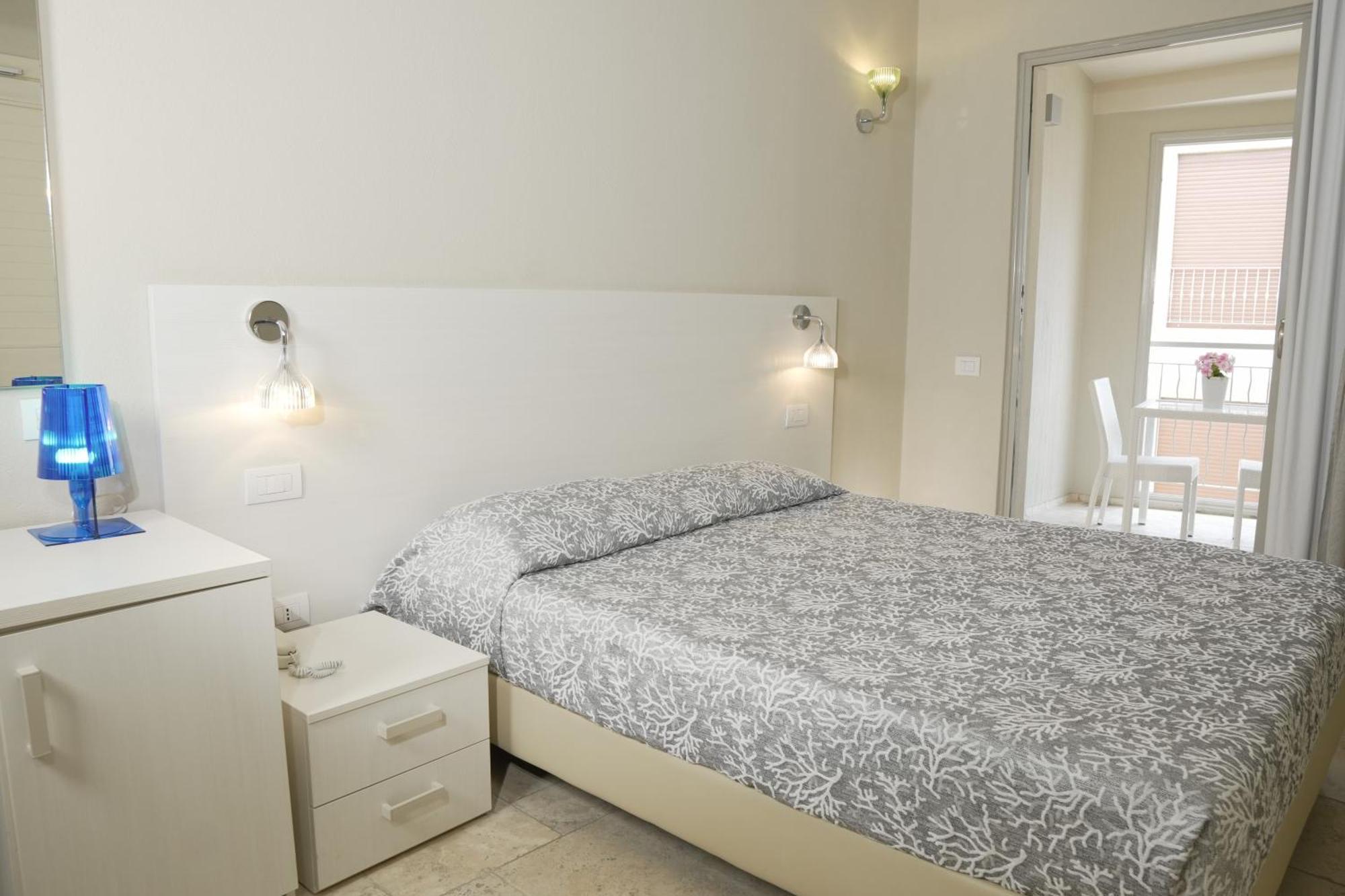 Domu Noa Hotel Villasimius Dış mekan fotoğraf