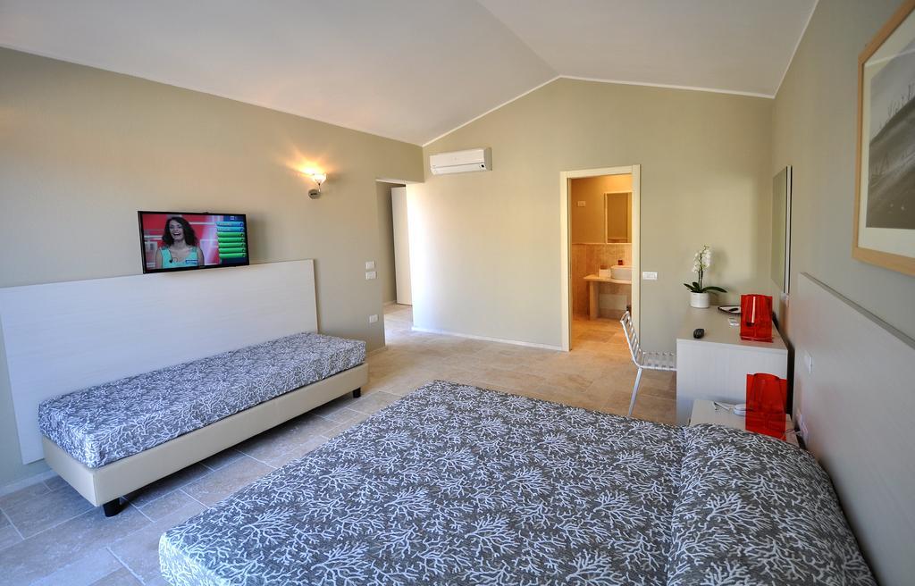 Domu Noa Hotel Villasimius Dış mekan fotoğraf